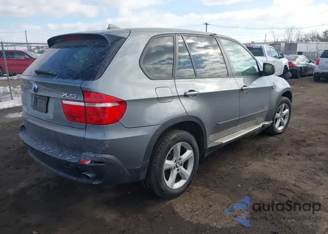 2010 BMW X5 xDrive30I z USA, uszkodzony, nr VIN 5UXFE4C59AL277514